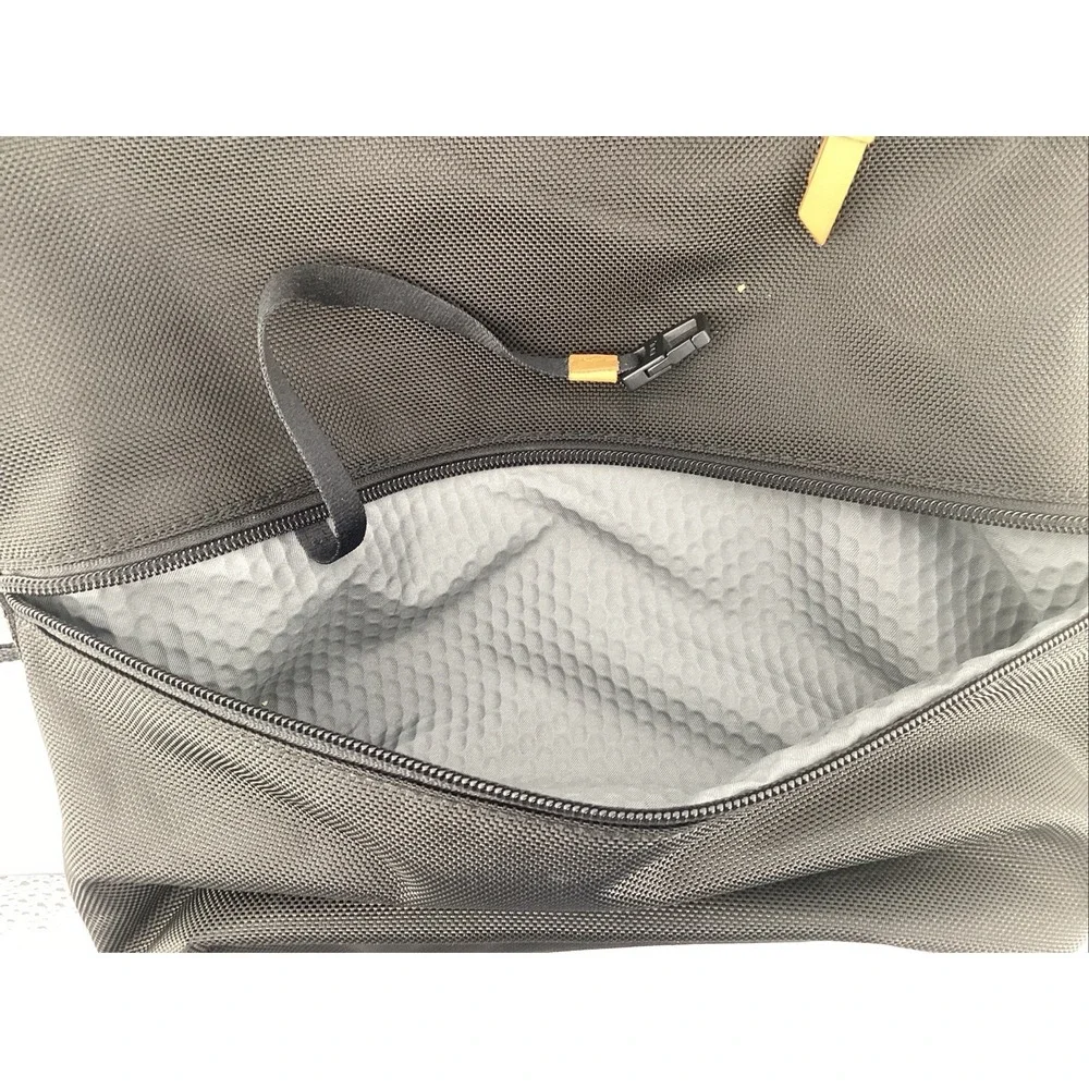 Tumi alpha bravo Cannon Nylon Laptop Backpack black One Zipper Not Working